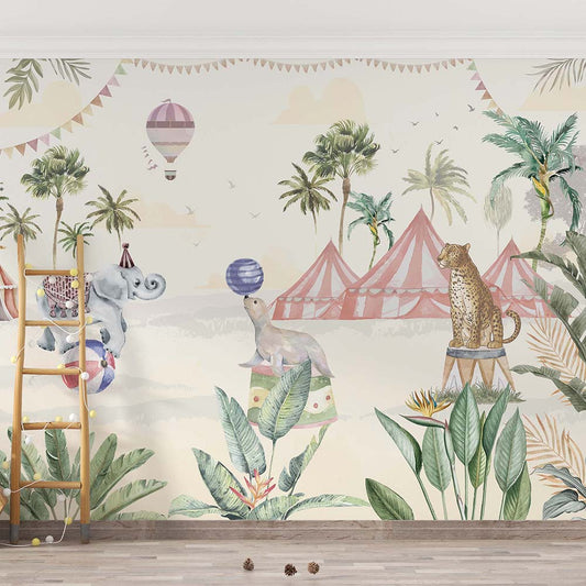 Fun at Circus wallpaper